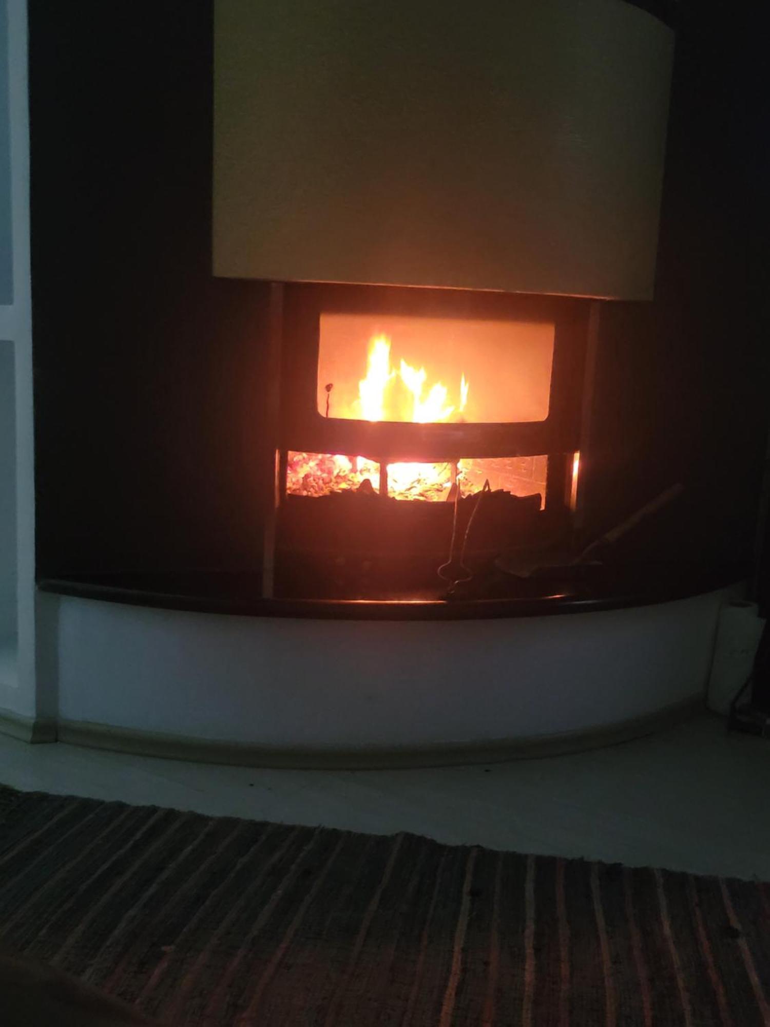 An Apartment With Fireplace Тирана Екстериор снимка